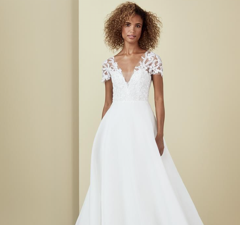Nouvelle Amsale Trunk Show Main Image